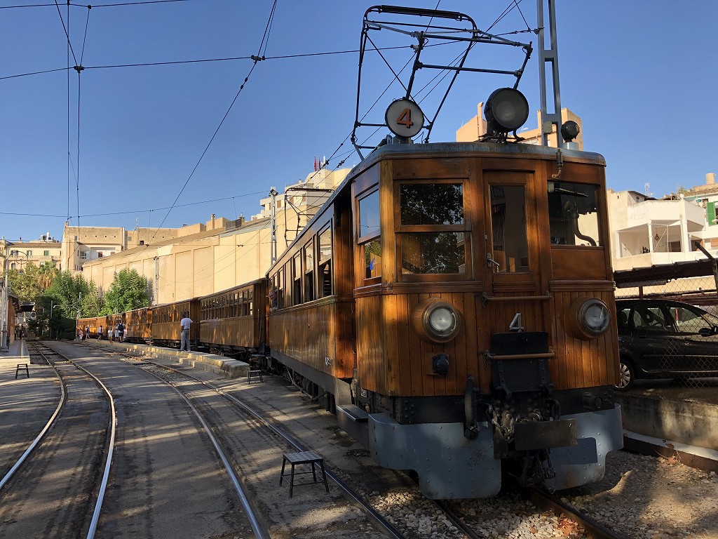 パルマ・デ・マヨルカのソーイェル鉄道の列車4