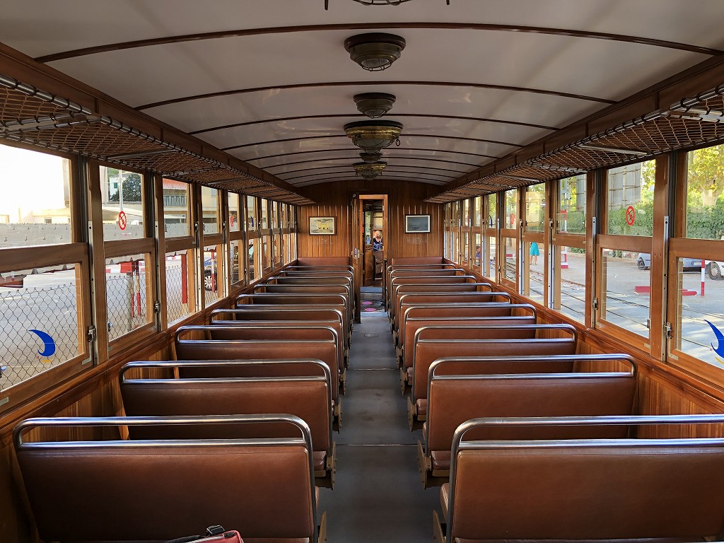 パルマ・デ・マヨルカのソーイェル鉄道の列車6