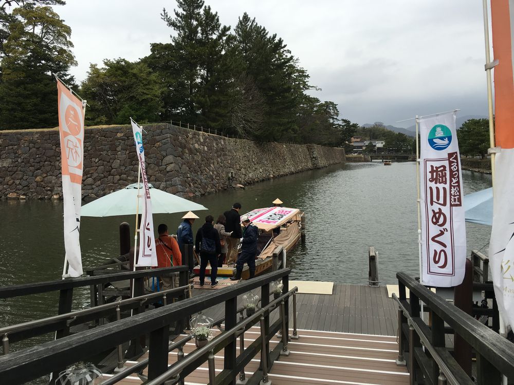 松江城の堀川めぐり