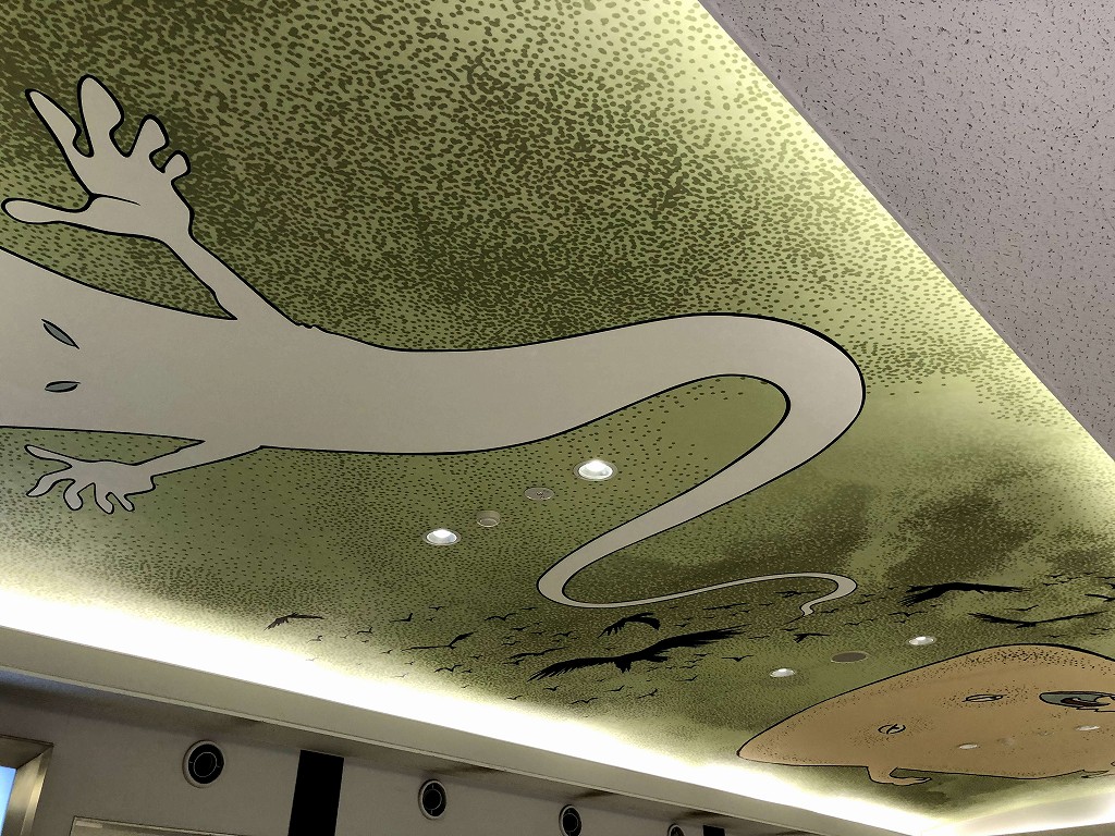 米子空港のぬりかべと一反木綿