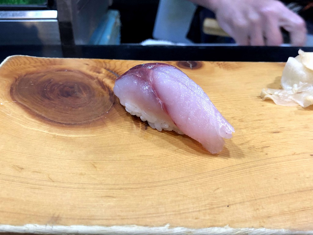 松江の「赤べこ」のアジ