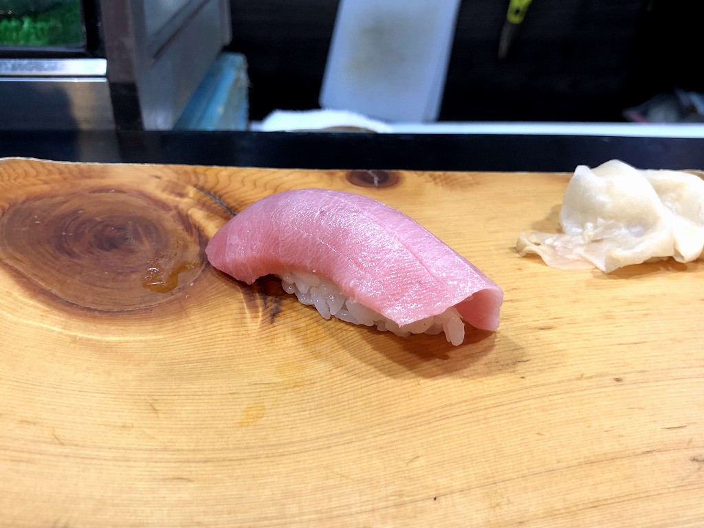 松江の「赤べこ」の中トロ