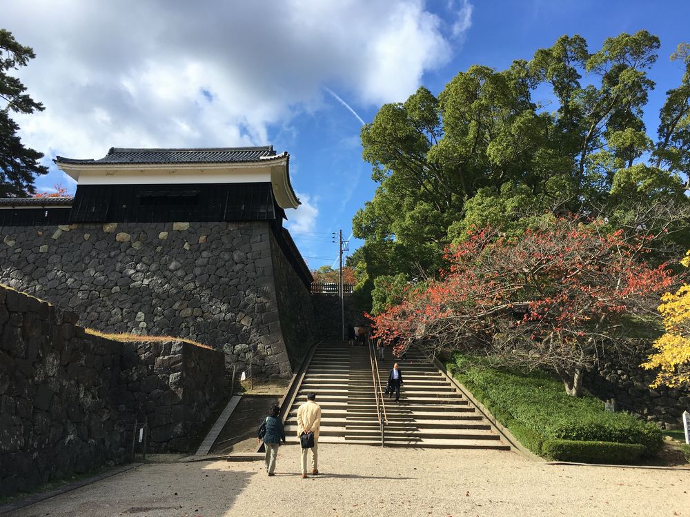 松江城の二の丸へ続く階段