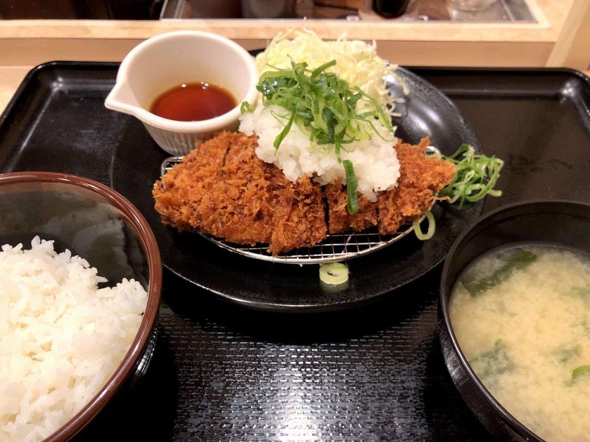 松のやの「鬼おろしポン酢チキンかつ定食」