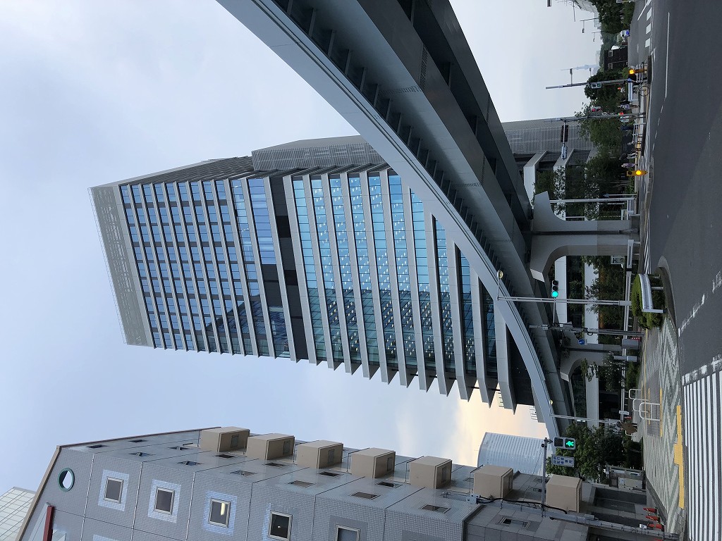 メズム東京の外観1