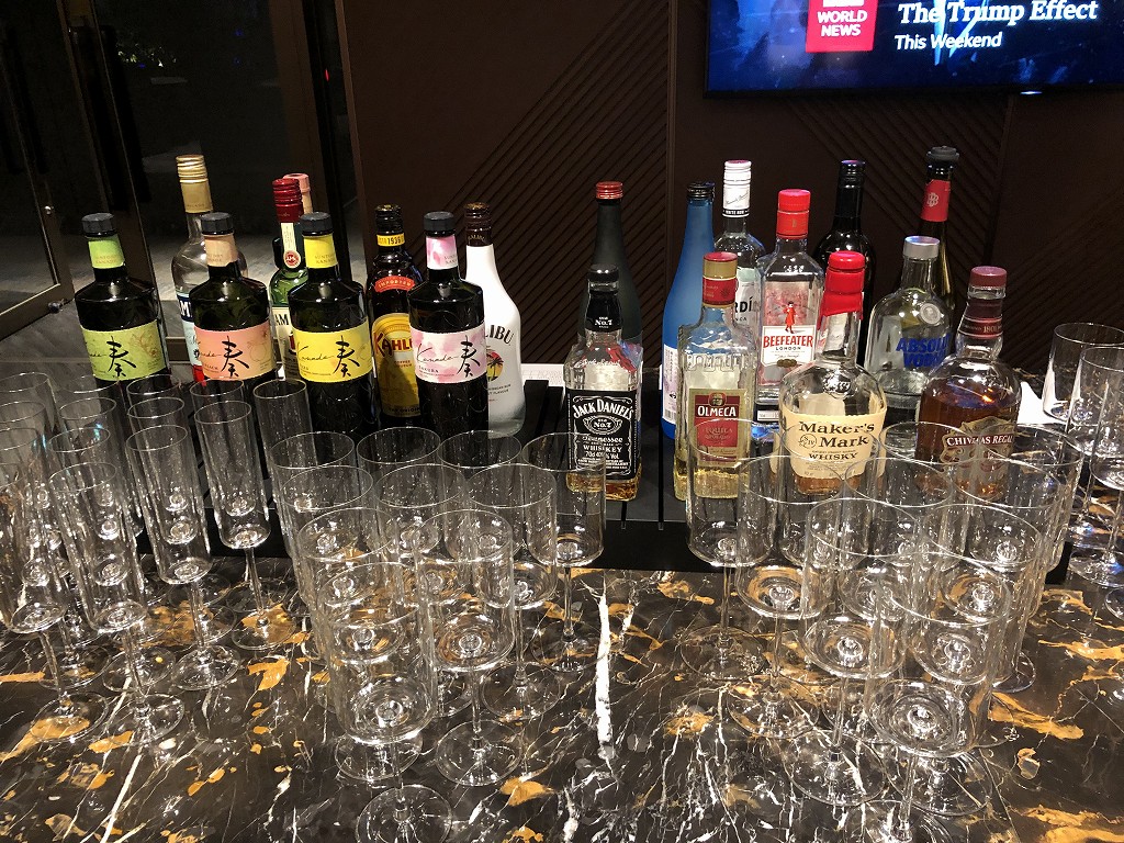 メズム東京「club mesm」の乾杯カクテル1