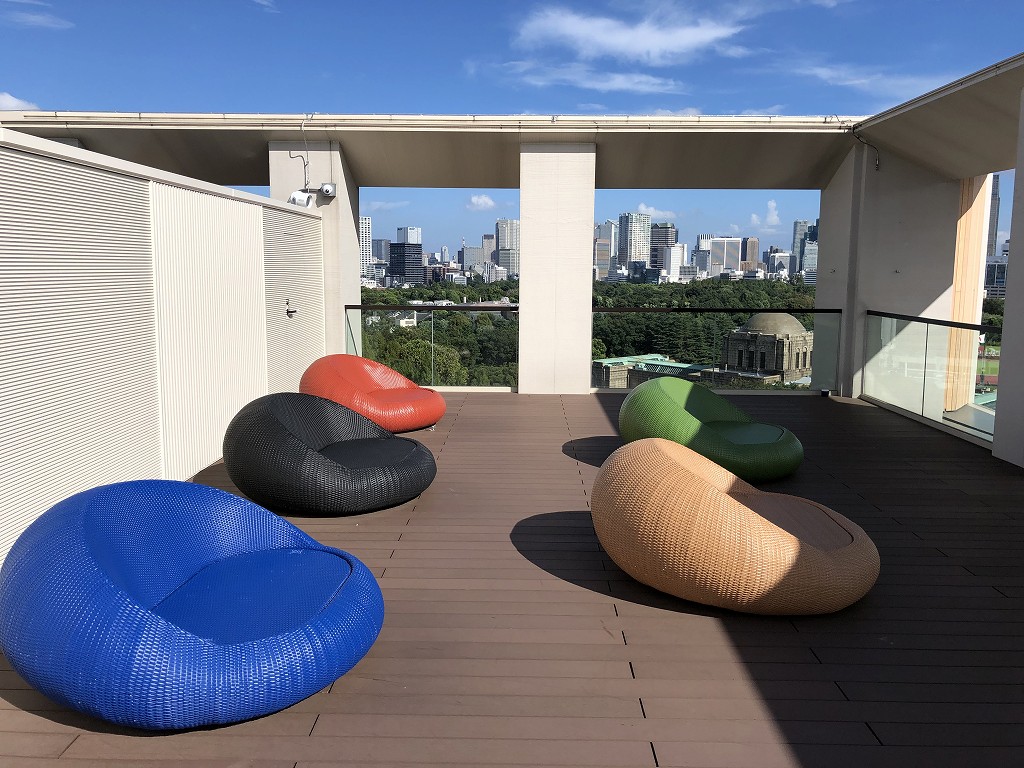 三井ガーデンホテル神宮外苑の杜プレミアの屋上テラス2