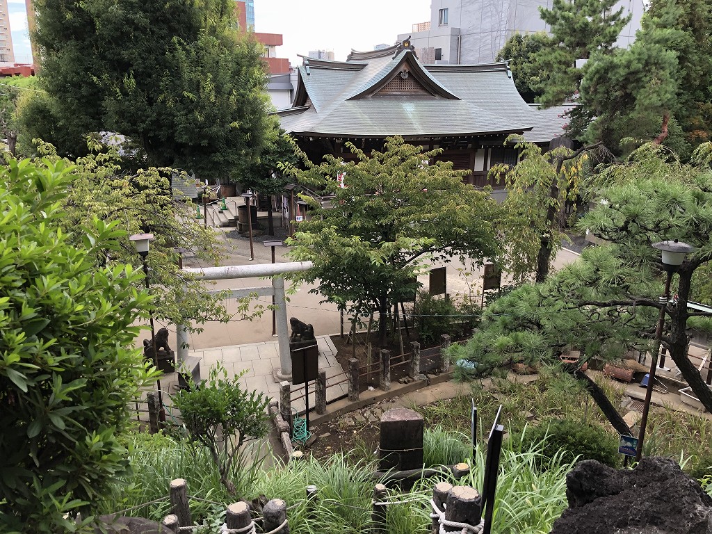 鳩森八幡神社の富士塚3