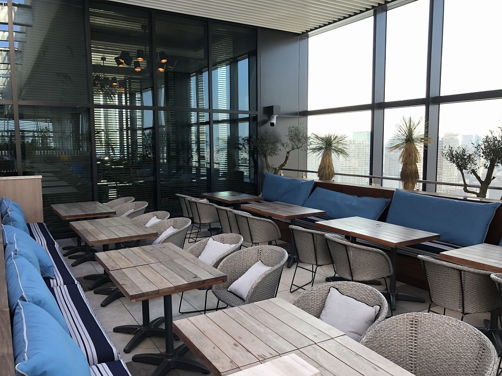 三井ガーデンホテル豊洲ベイサイドクロスのTHE PENTHOUSE with weekend terraceのルーフトップレストラン4