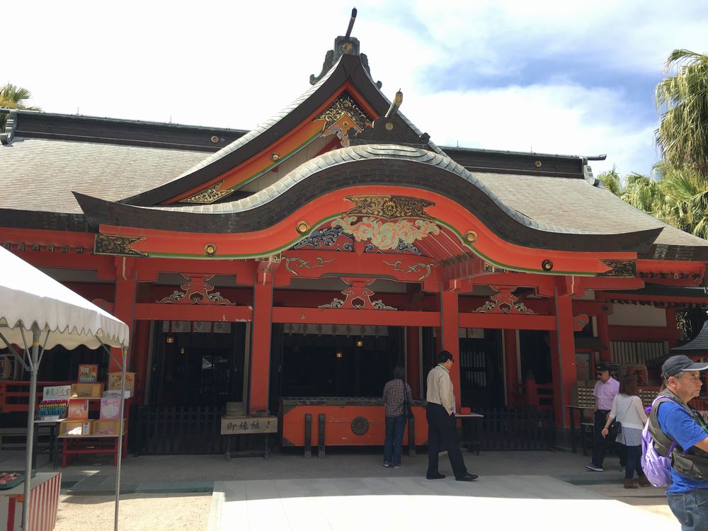 青島神社の拝殿