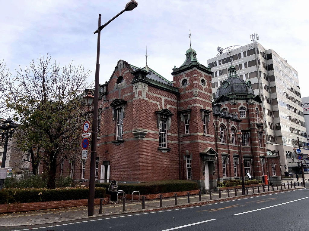 岩手銀行赤レンガ館1