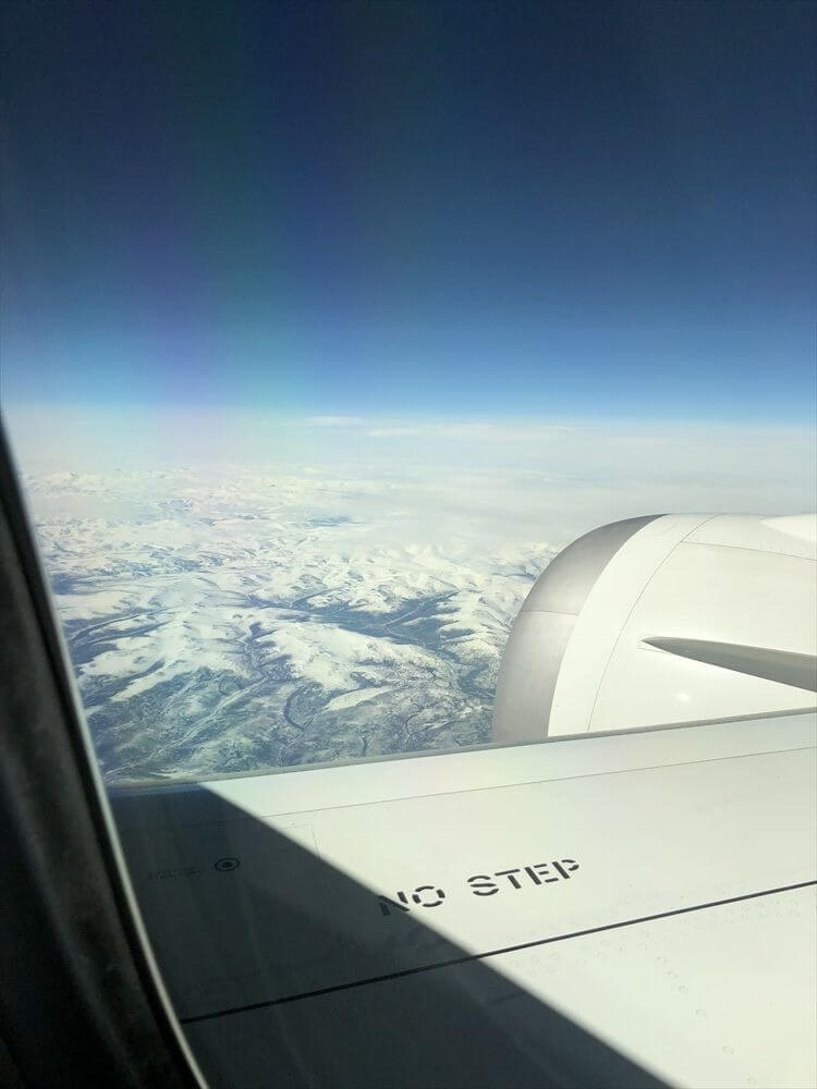 JAL421便ビジネスクラス機内からウラル山脈