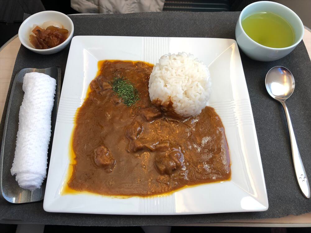 JAL421便ビジネスクラスの「味のガンジス」のカレー