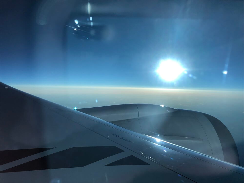 JAL422便ビジネスクラスからの夕日2