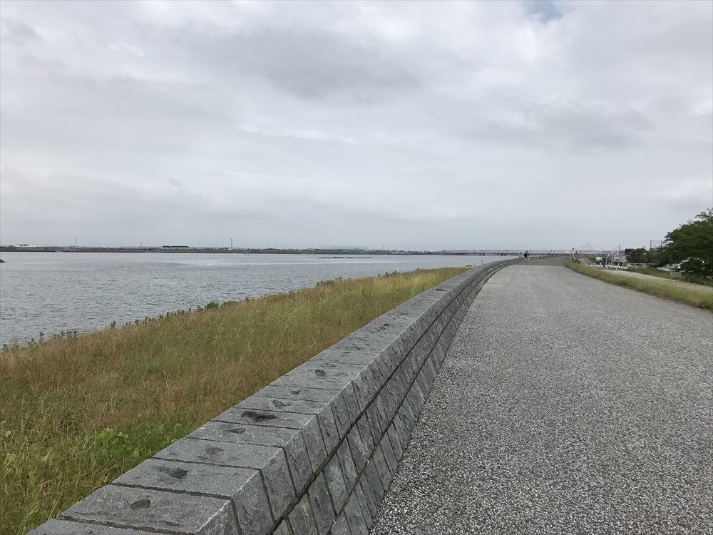 揖斐川沿い