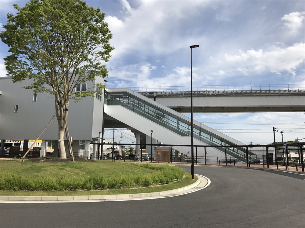 長久手古戦場駅舎1