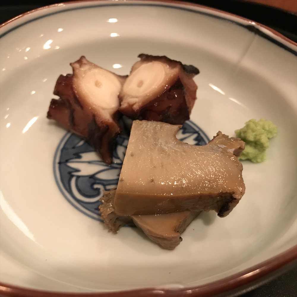 鮨 廣金の蒸し鮑