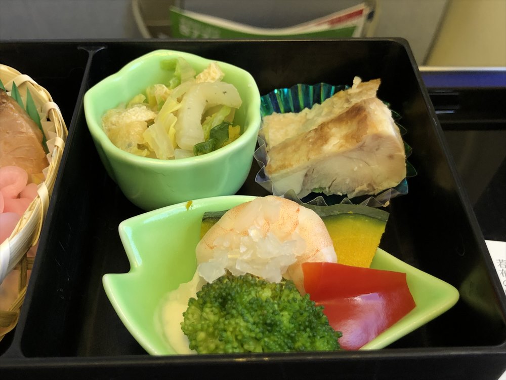 ANA471便（羽田-那覇）プレミアムクラスの機内食4