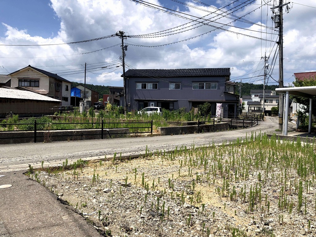 穴水町の「ちゃんこ鍋　力」の近くの更地