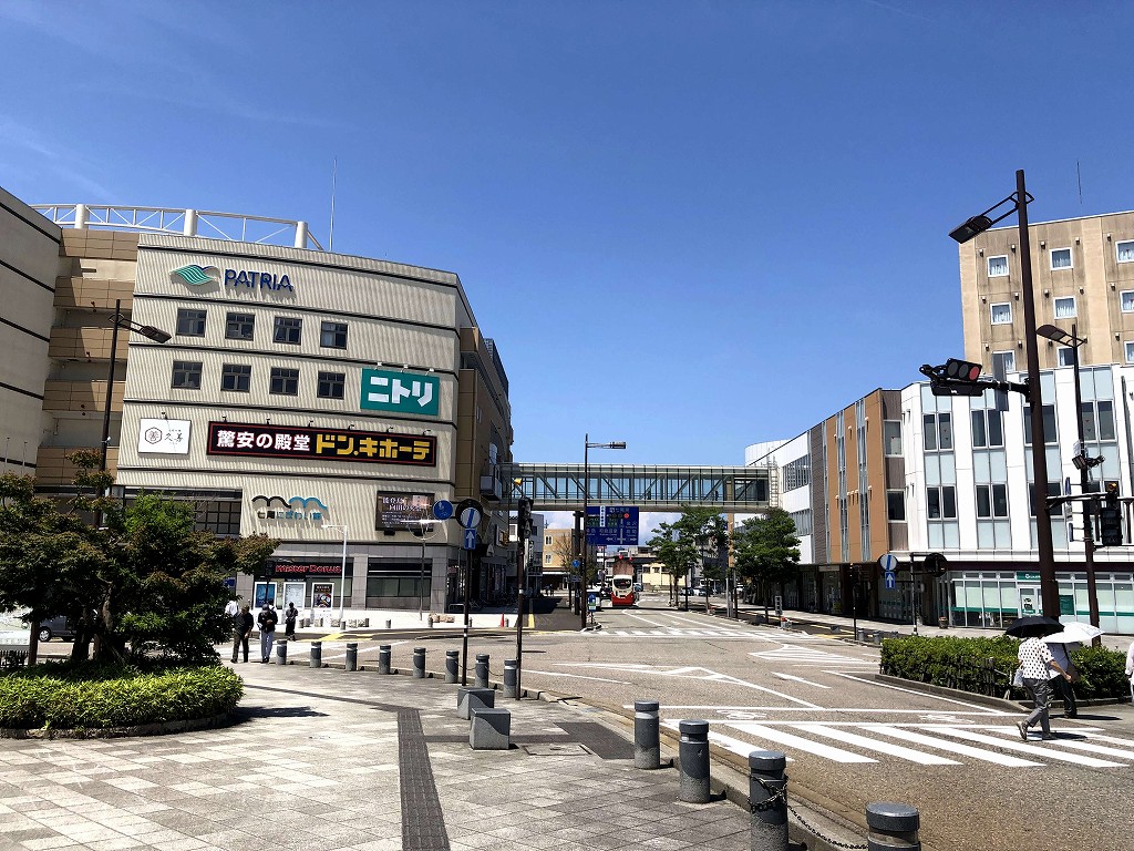 七尾駅前風景1