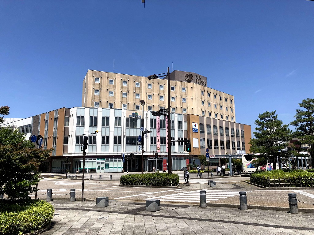 七尾駅前風景2