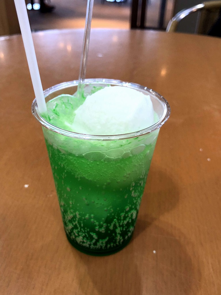 「能登食祭市場」のメロンソーダ