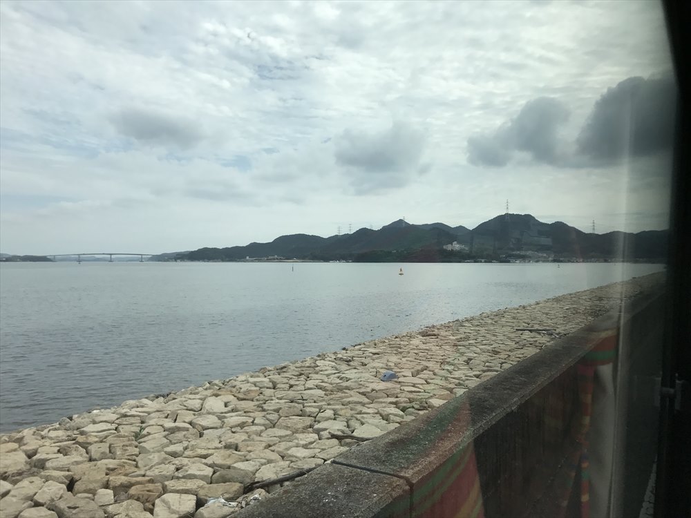 児島湾締め切り堤防から