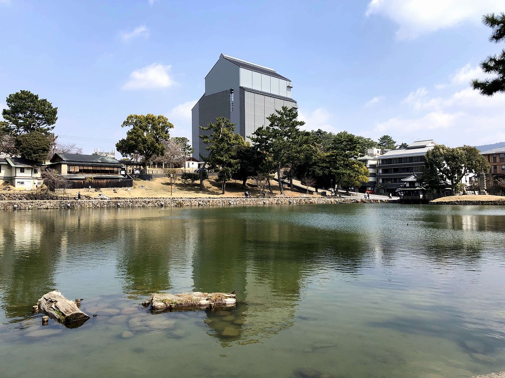 猿沢池から見た五重塔