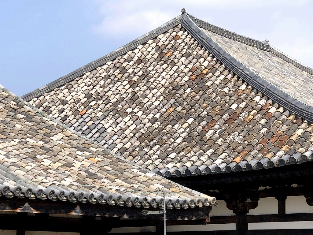 元興寺の極楽堂の飛鳥寺時代の瓦