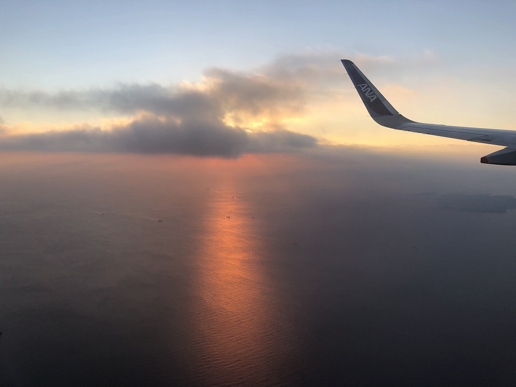 ANA284便から夕日のオレンジロード