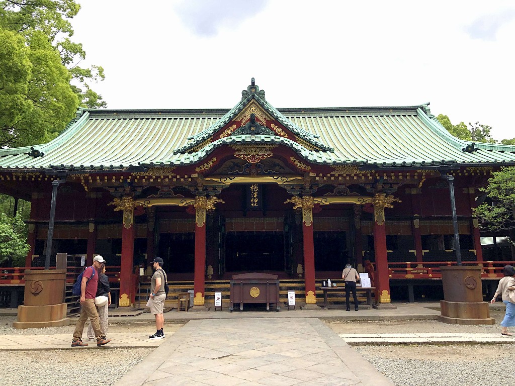 根津神社の拝殿
