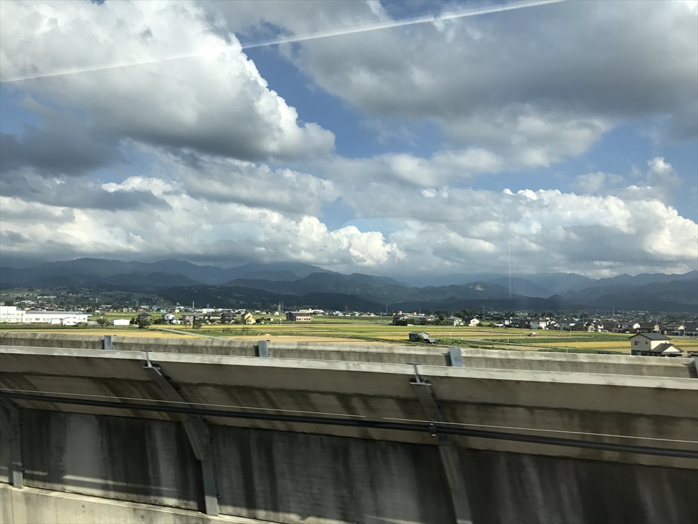 新幹線から見た立山連峰
