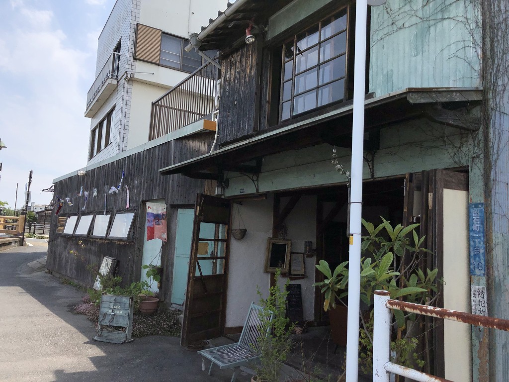 Cafe moyau（カフェモヤウ）の外観2