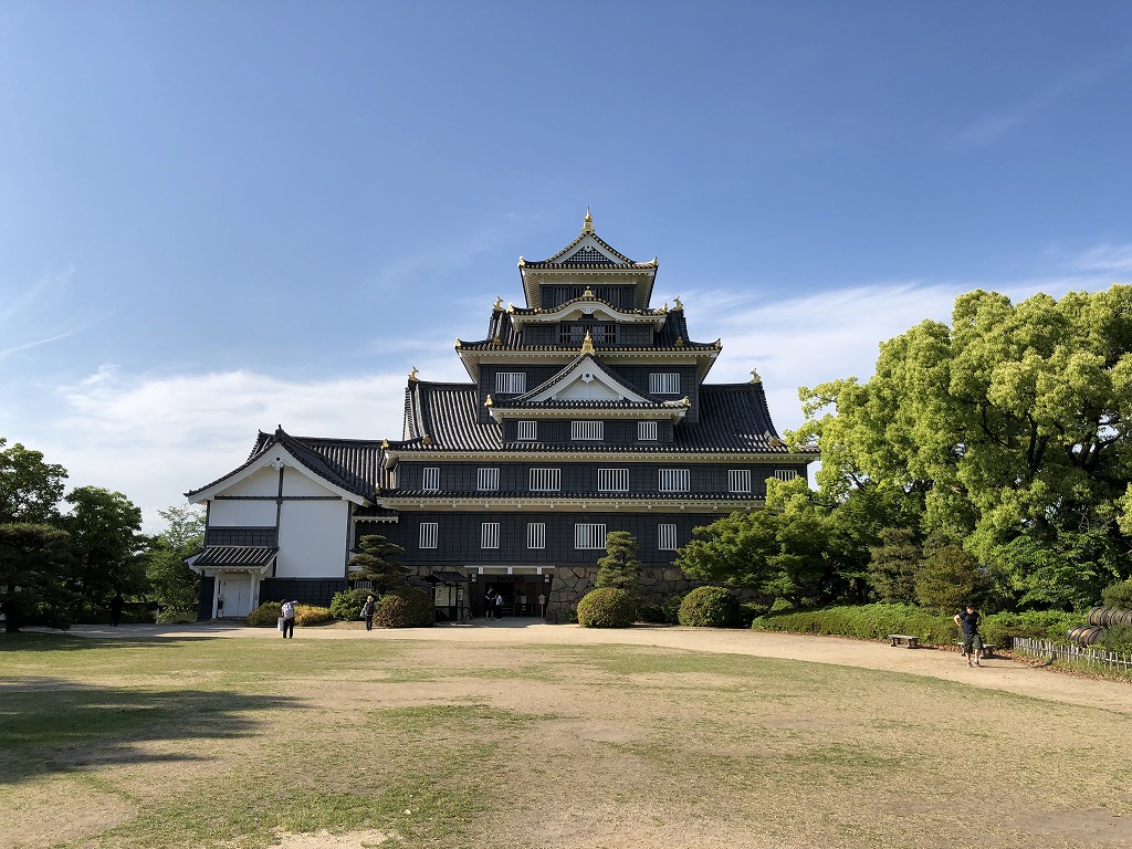 岡山城の天守閣1