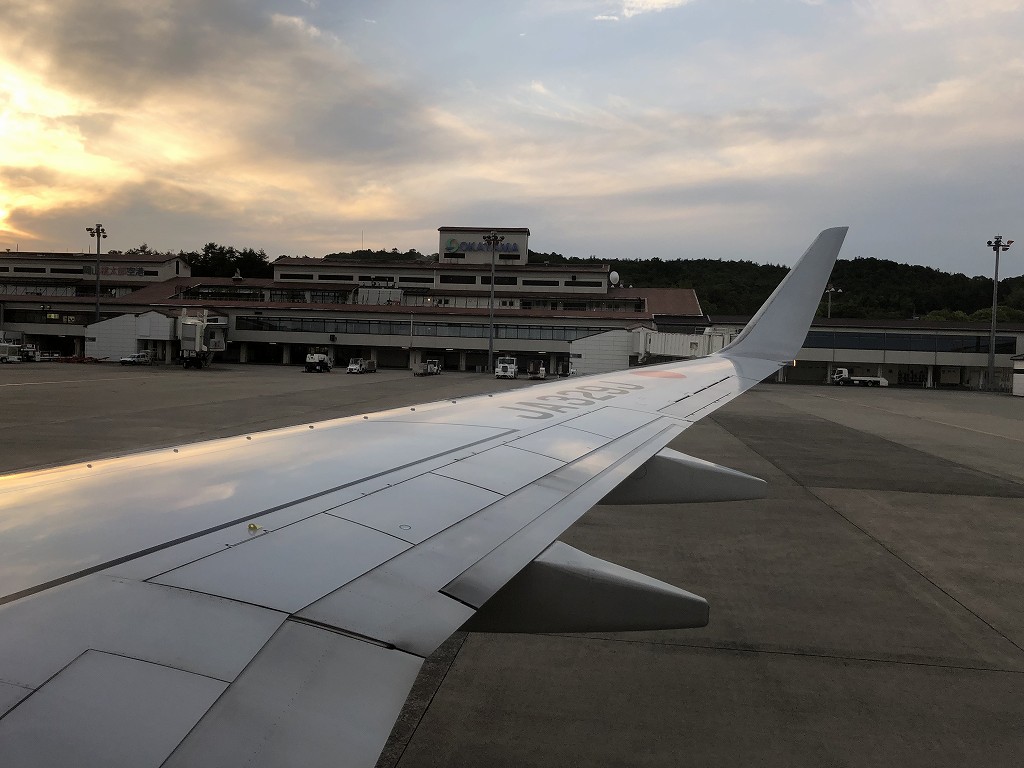 JAL242便から岡山空港