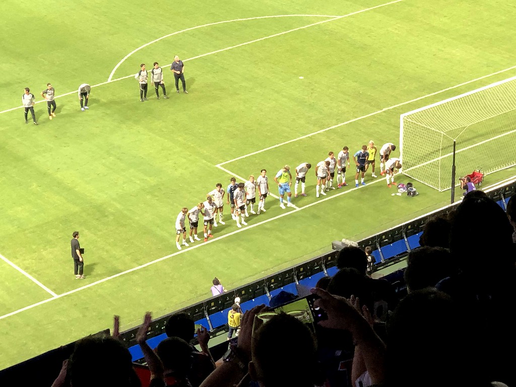 J1リーグ第25節ガンバ大阪対FC東京試合後の挨拶