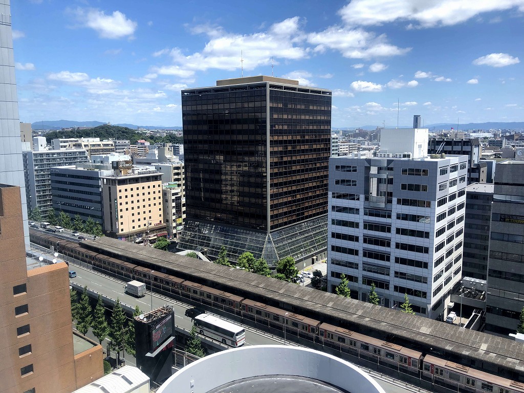 新大阪江坂東急REIホテルから見た大同生命ビル