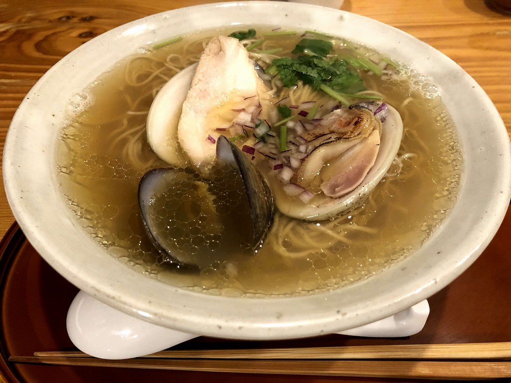大塚の「みや穂」ではまぐり潮soba