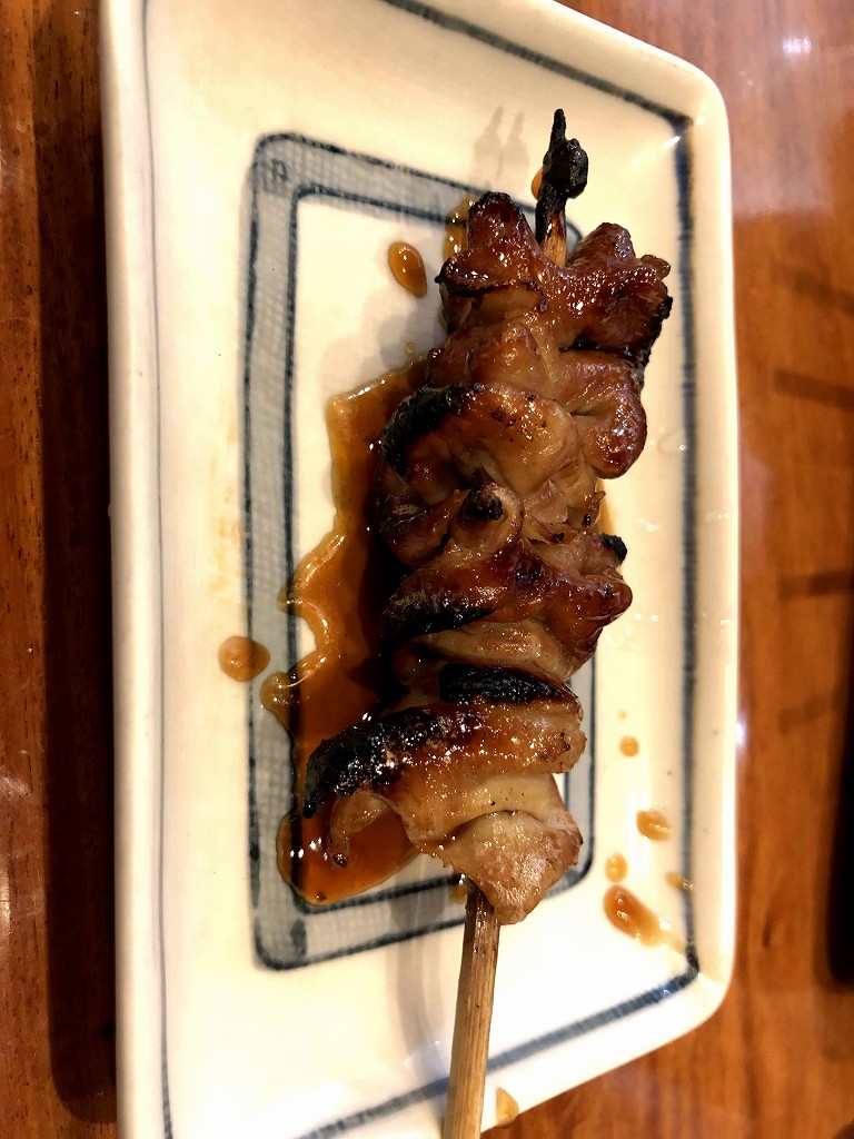 大塚の「伊勢元」のシロ