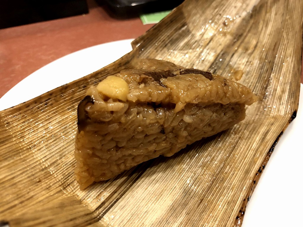 JR茨木駅近くの水餃子の店「ハルビン」のちまき