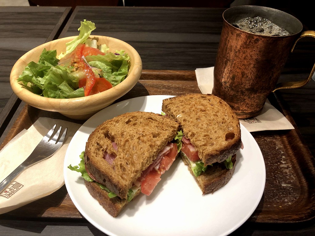 伊丹空港の上島珈琲店