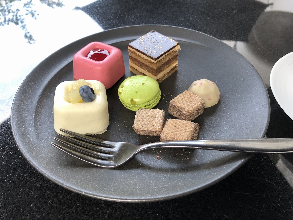グランドプリンスホテル新高輪の「クラブラウンジ」のティータイムのお菓子