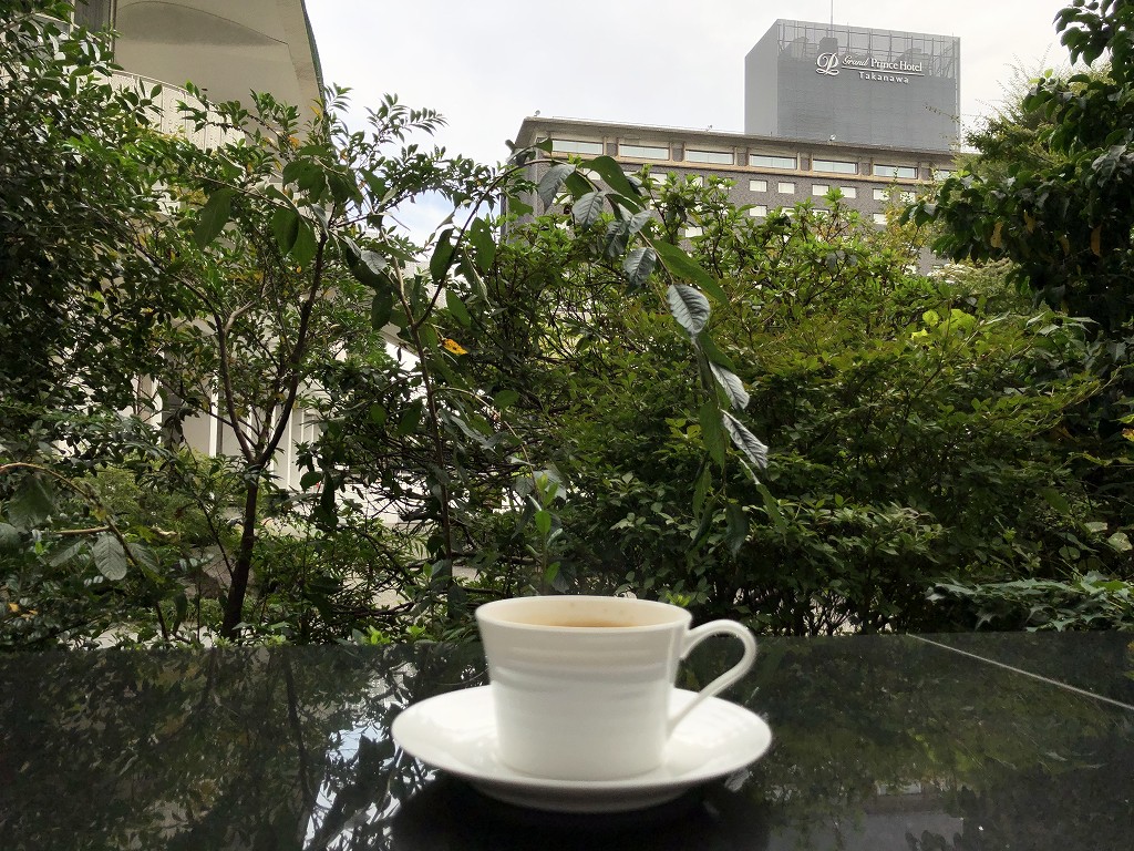 グランドプリンスホテル新高輪の「クラブラウンジ」でコーヒー
