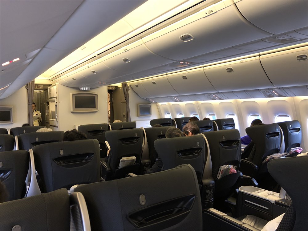 JAL SKY RECLYNERの座席4