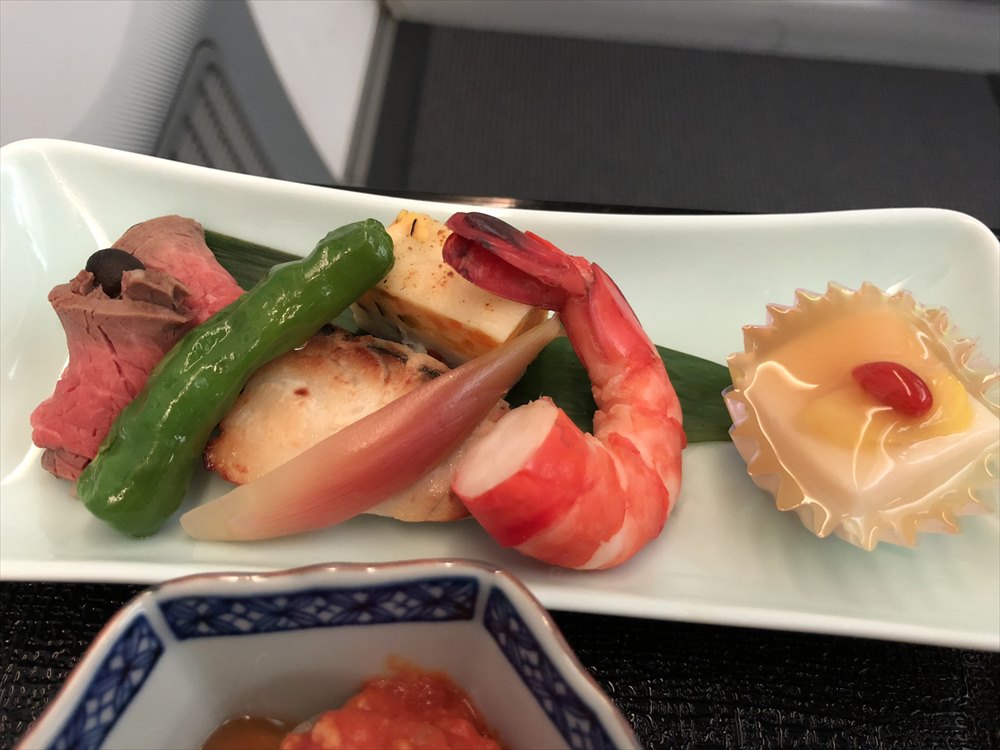 JAL94便（ソウル金浦-羽田）ビジネスクラスの機内食4
