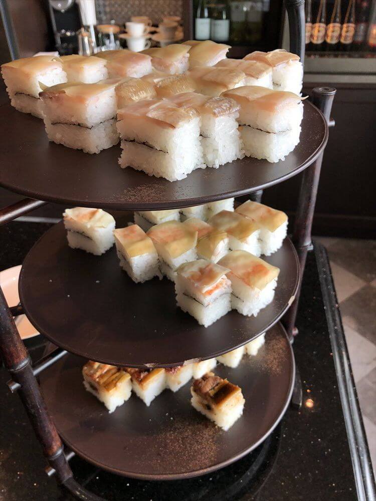 リッツカールトン大阪のクラブラウンジの昼飯2