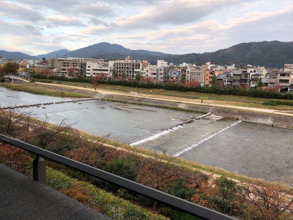 リッツカールトン京都からの鴨川の眺め2