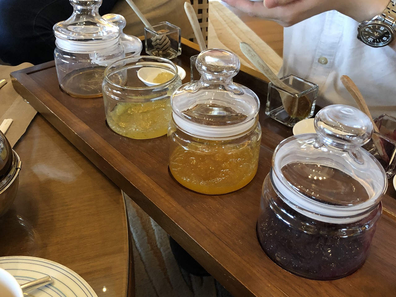 リッツカールトン沖縄の緑茶アフタヌーンティ2