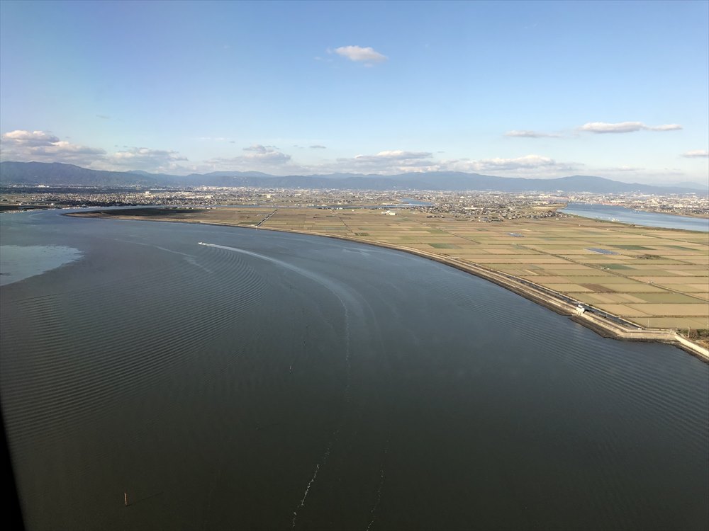 ANAの453便が佐賀空港に着陸