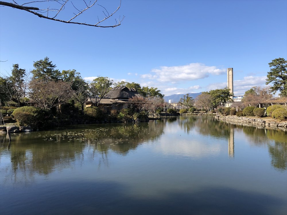 神野公園の隔林亭1